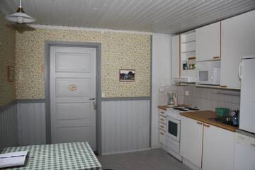 Фото номера Двухместный номер с 2 отдельными кроватями и общим туалетом Отель Hotel Stallbacken Nagu г. Науво 4